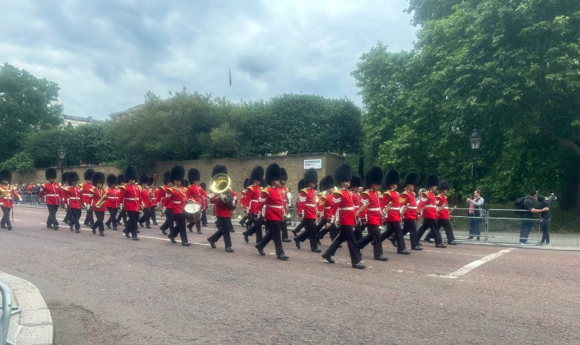 Changing of The Guard Private Black Cab Tour