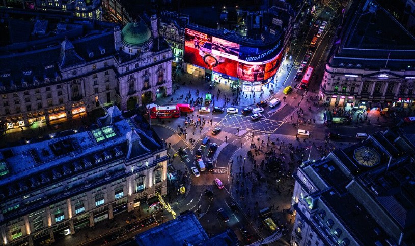 London By Night Tour Piccadilly Circus