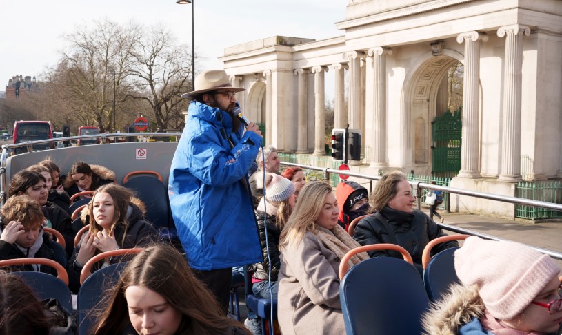 Hop-On Hop-Off Bus Tour Guide