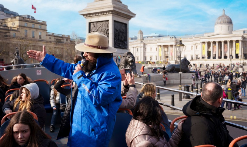 Hop-on Hop-off Bus Tour Guide