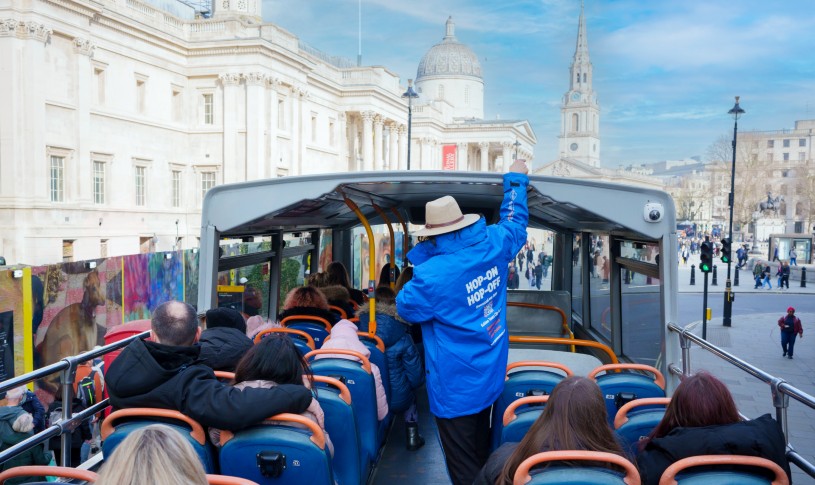 Hop-on Hop-off London Bus Tour