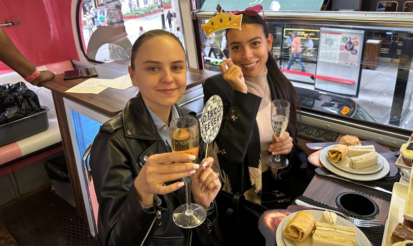 Pre-theatre London Afternoon Tea Bus