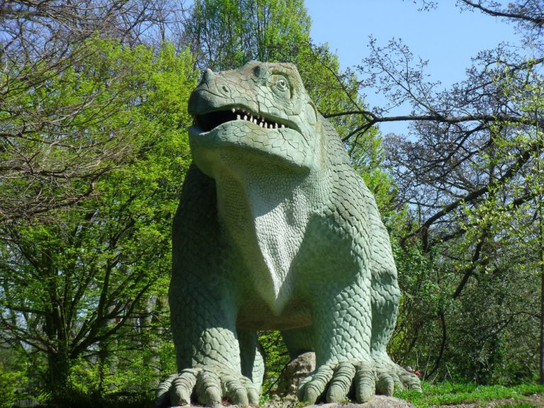 crystal-palace-dinosaurs